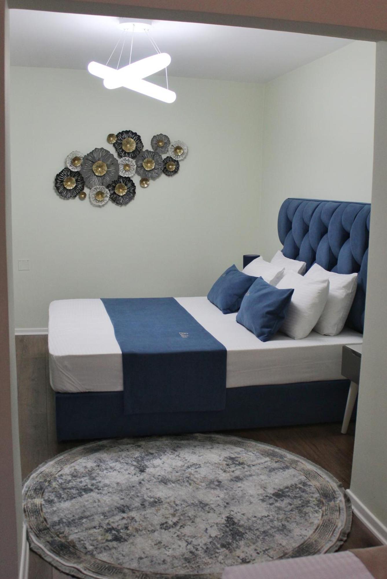 Essy'S Apartment Korce Exterior photo